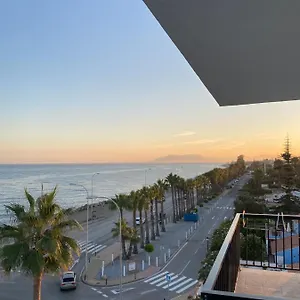 Apartment Sea View / A Primera Linea De Playa, Malaga
